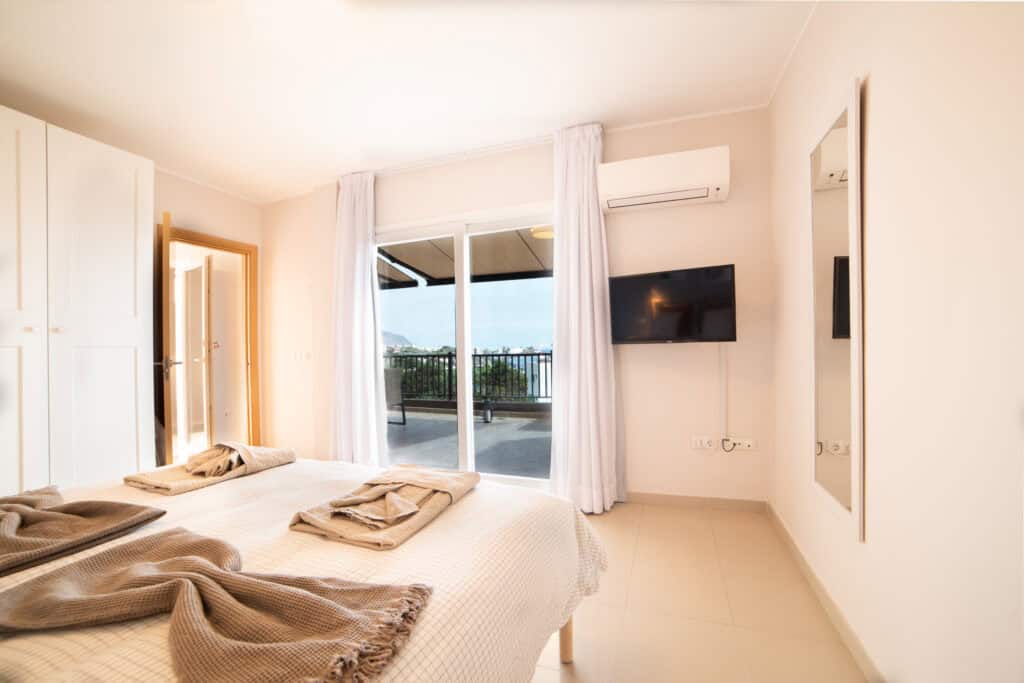 Holiday flat Valle Gran Rey "Maria y Mar" - Bedroom with sea view