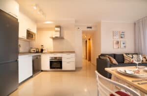 Cocina con lavavajillas
