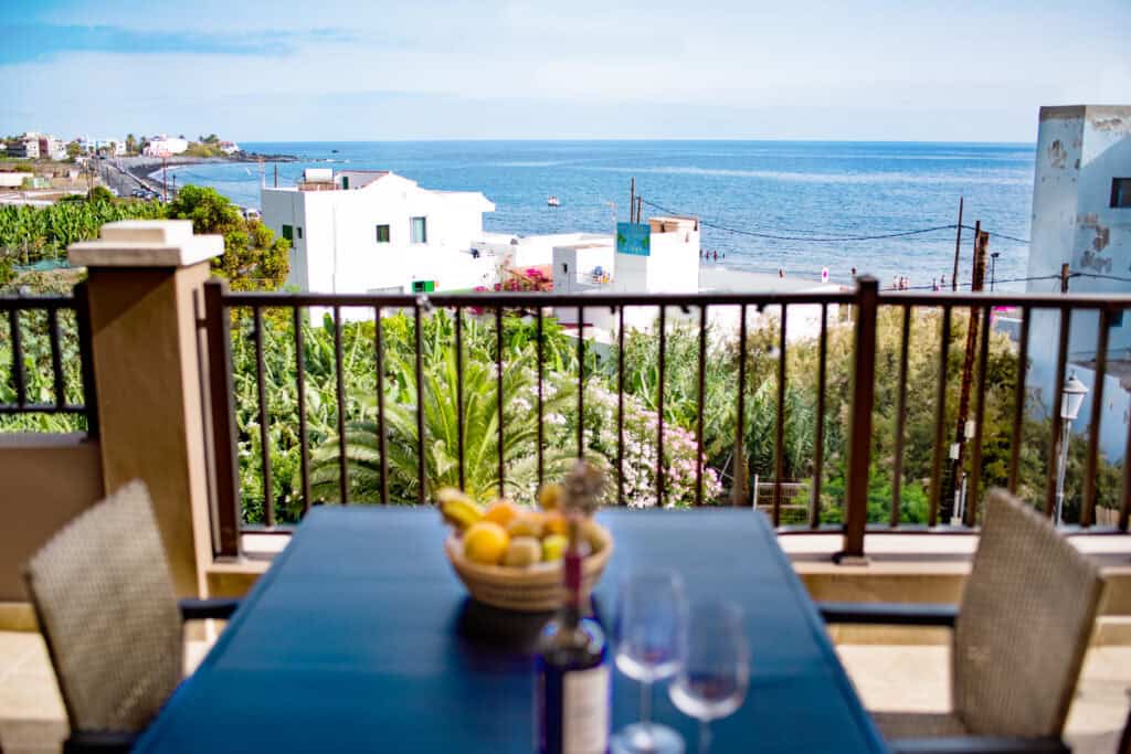 Holiday flat Valle Gran Rey "Maria y Mar" - Roof terrace with mountain and sea view